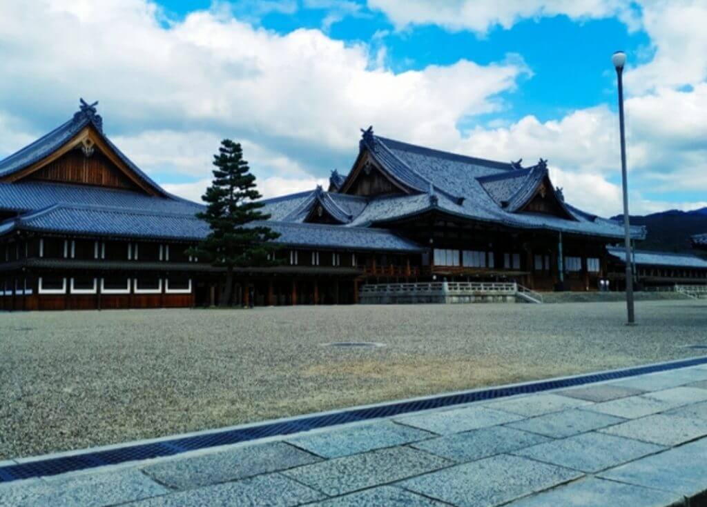 西日本を揺るがす「天理・福山」新産業軸の全貌：2026年、中継物流と次世代技術が拓く地方創生の最前線