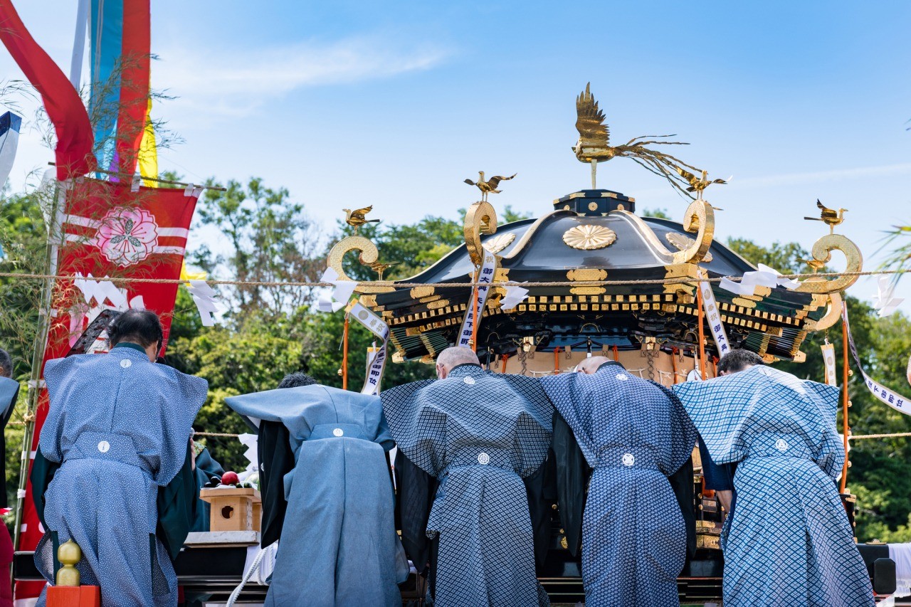 塩釜みなと祭り神輿の衝撃！なぜ1トン超が202段の急階段を下りるのか徹底解説