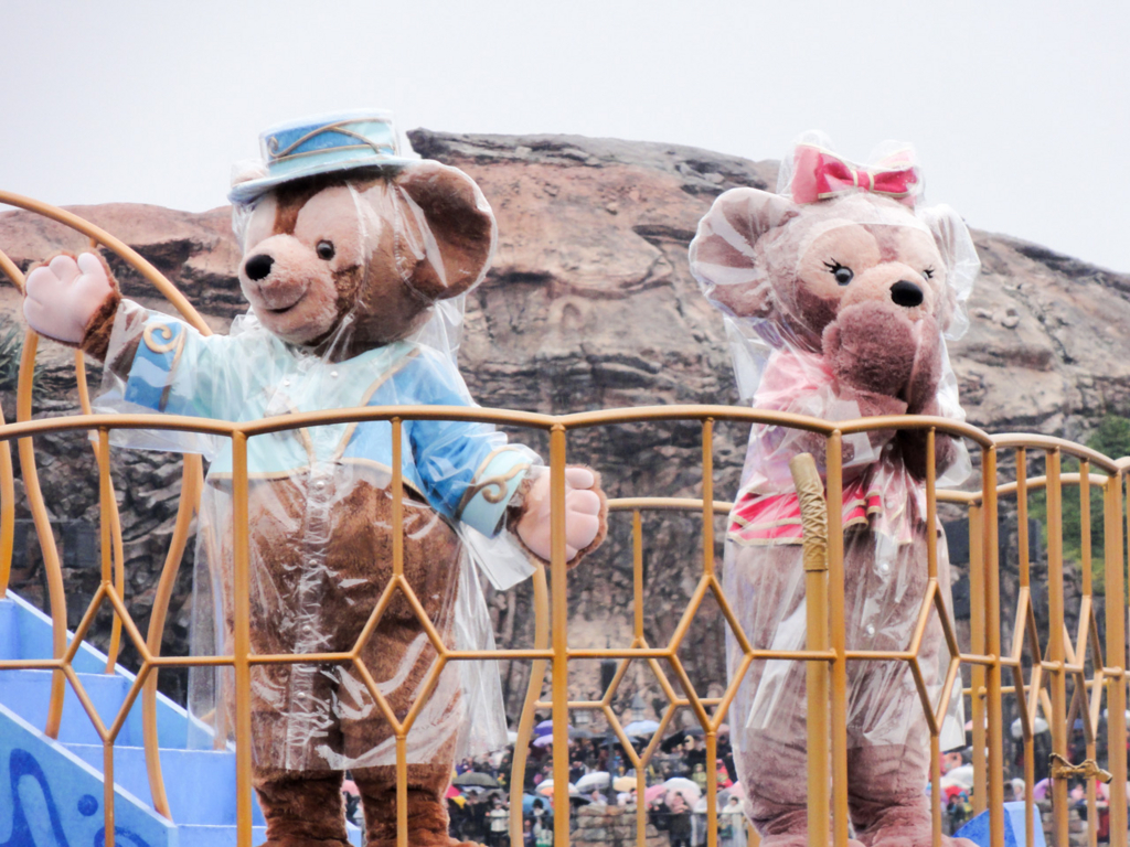 ディズニーシー天気完全攻略！強風・雨対策と失敗しない回り方