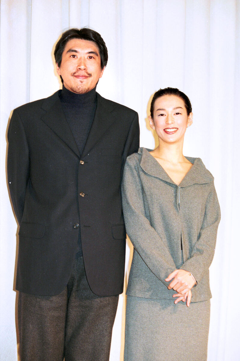 石橋貴明と鈴木保奈美が示した「卒婚」のリアル——電撃発表から5年、それぞれが切り拓いた2026年の現在地