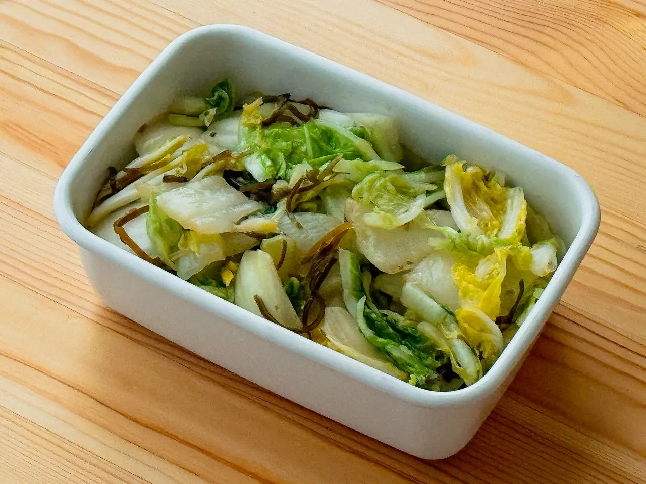 白菜と塩昆布の黄金比で劇的進化！5分で箸が止まらぬ無限副菜術