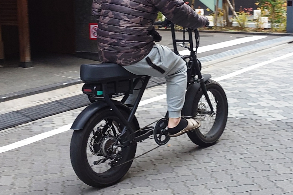 モペットとは？電動自転車との違いと知らずに乗る違法リスクを解説