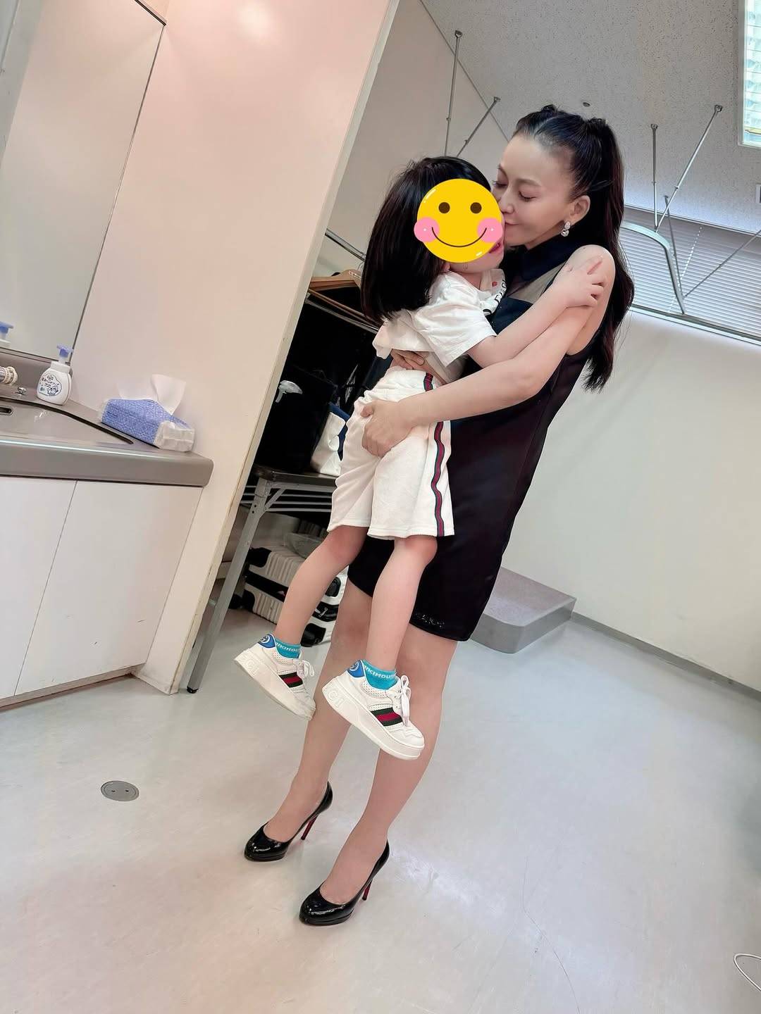 華原朋美が30Kg減量した真相！過酷な食事制限と激変ボディの全貌