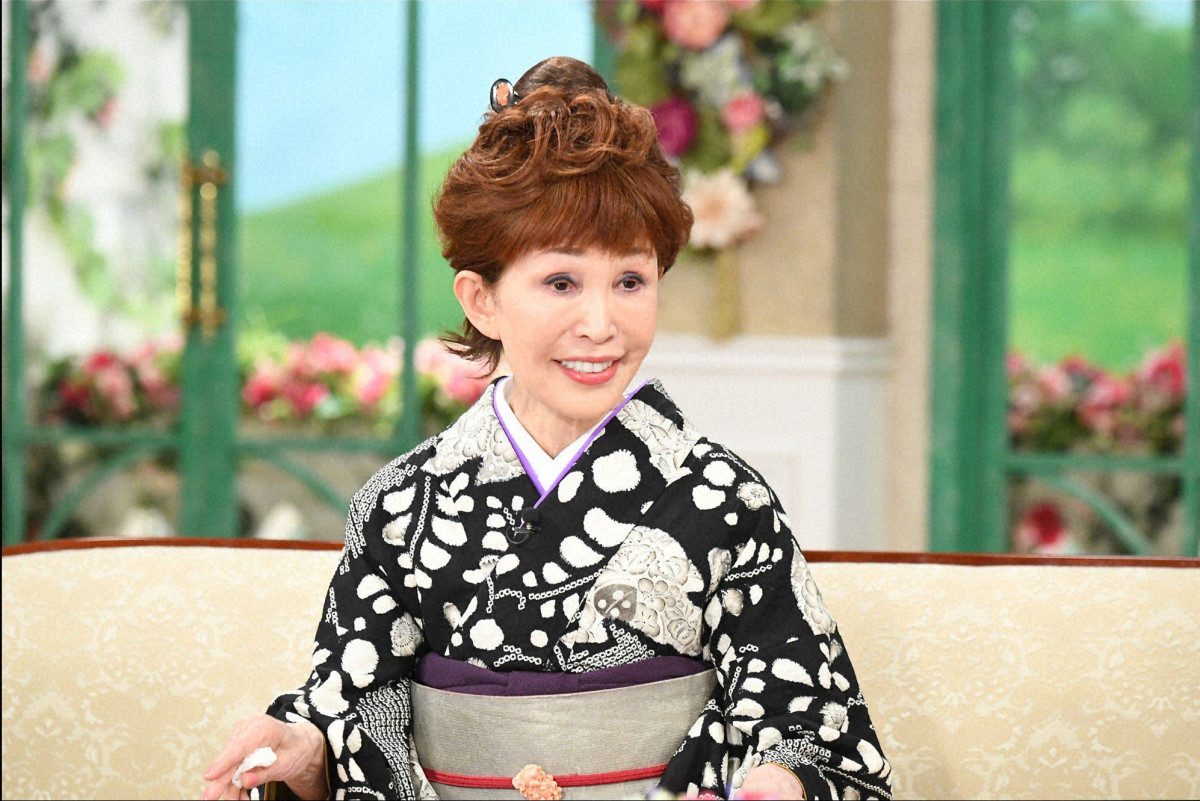 うつみ宮土理の現在！愛川欽也さん没後10年超の暮らしと劇場運営