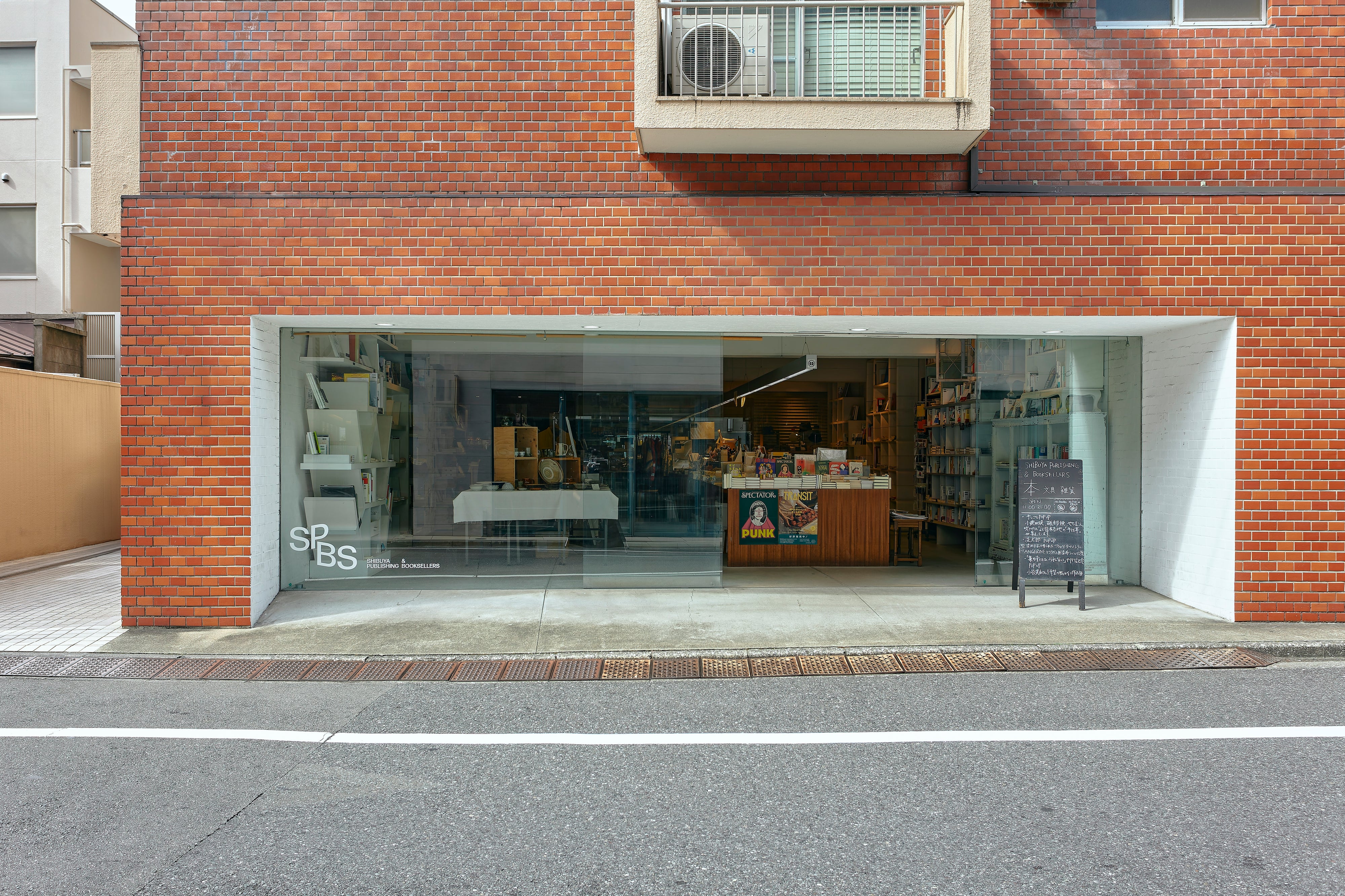 奥渋の名店Spbsが人を惹きつける理由｜本と編集の現場を徹底解剖
