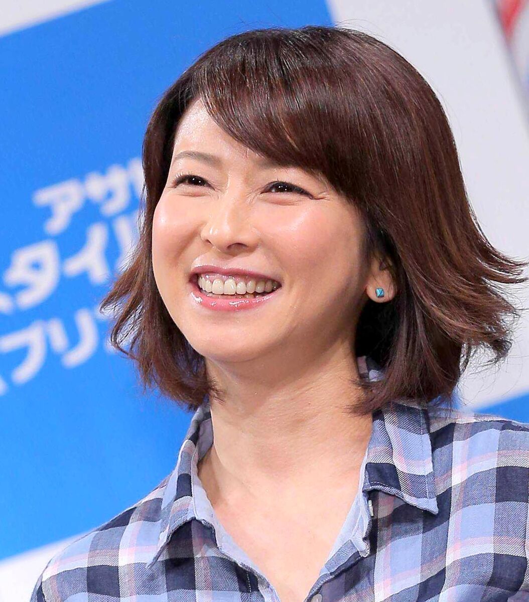 森高千里の現在画像に衝撃！奇跡の美貌と美脚の秘密【2026年最新】