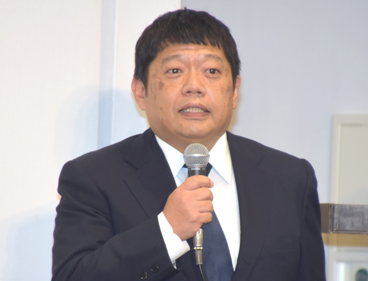 藤原寛の現在と驚愕の出世歴！ガキ使名物進行役から吉本副社長への軌跡
