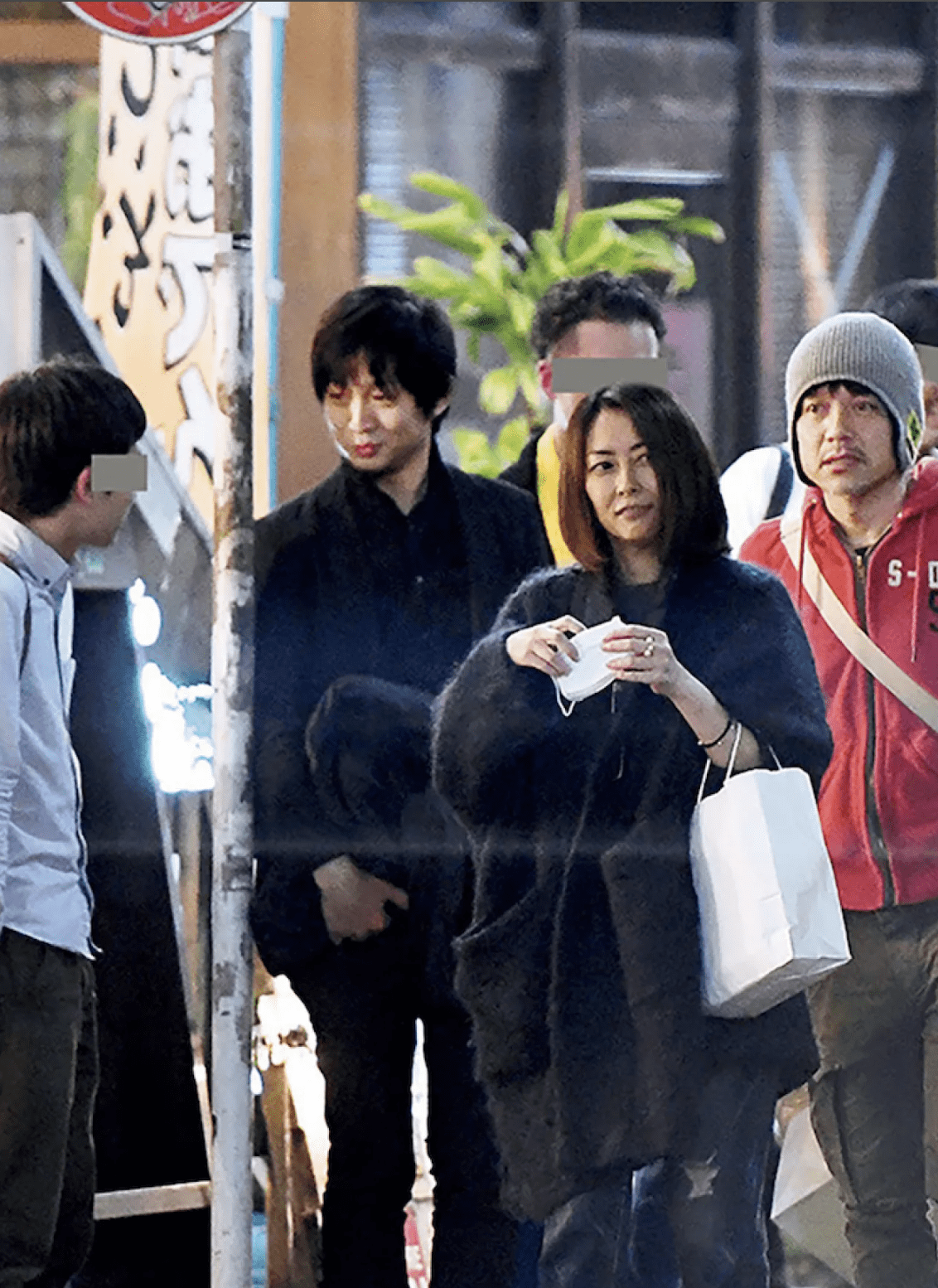 中山美穂と渋谷慶一郎ベッド写真の真相｜投稿の経緯と破局劇を検証