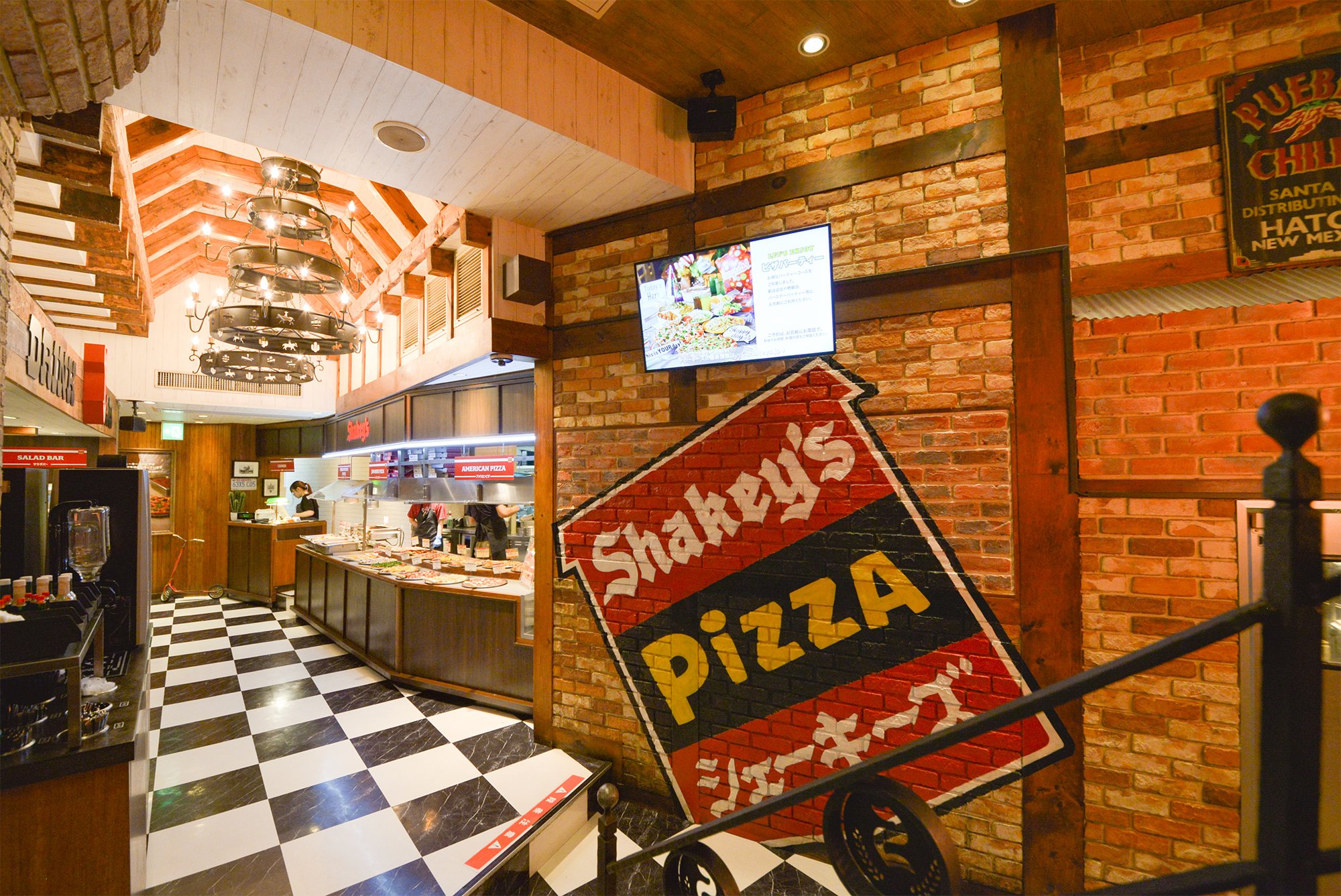 シェーキーズ池袋東口店の現在と食べ放題料金・予約の裏ワザ徹底解説