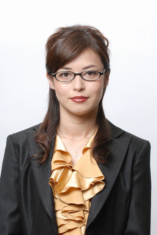 奇跡の56歳・横山めぐみが魅せる真の美しさ。2026年、変革を恐れない表現者の現在地