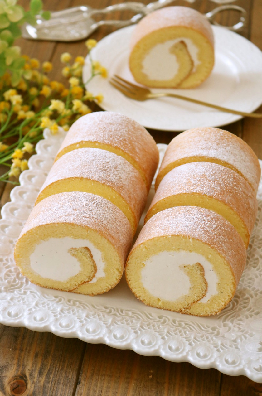 生地が割れずにしっとり巻ける！プロ直伝のロールケーキ黄金比