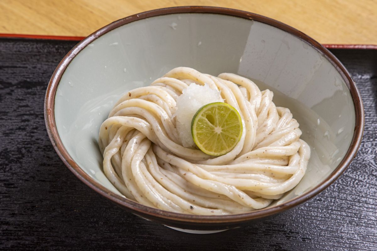 大阪福島「うどん讃く」朝うどんの神髄！全粒粉麺と出汁の圧倒的真価