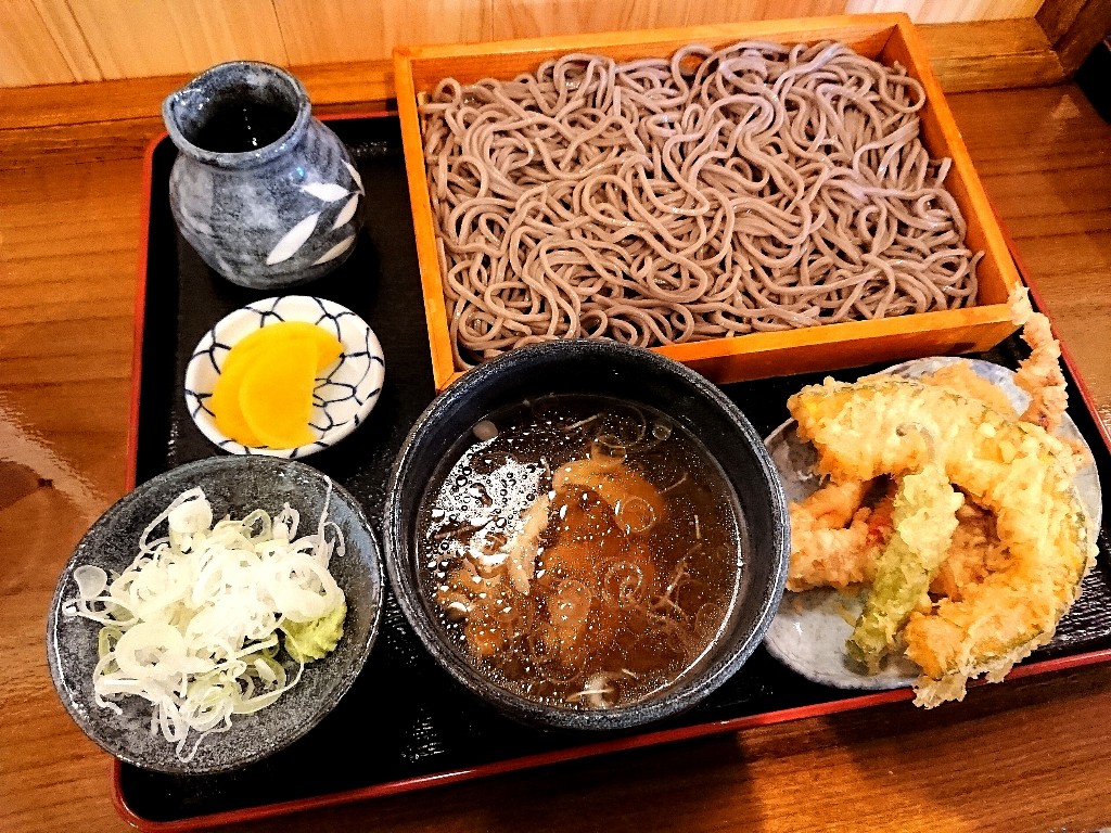 なぜ天童「そば処一庵」は連日大行列？肉そばの魅力と混雑回避術を徹底解説