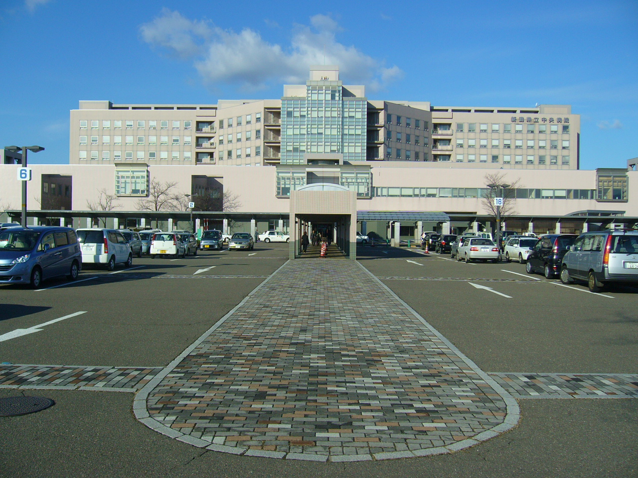 新潟中央病院の評判と口コミの真相！整形外科の実績や初診待ち時間を検証