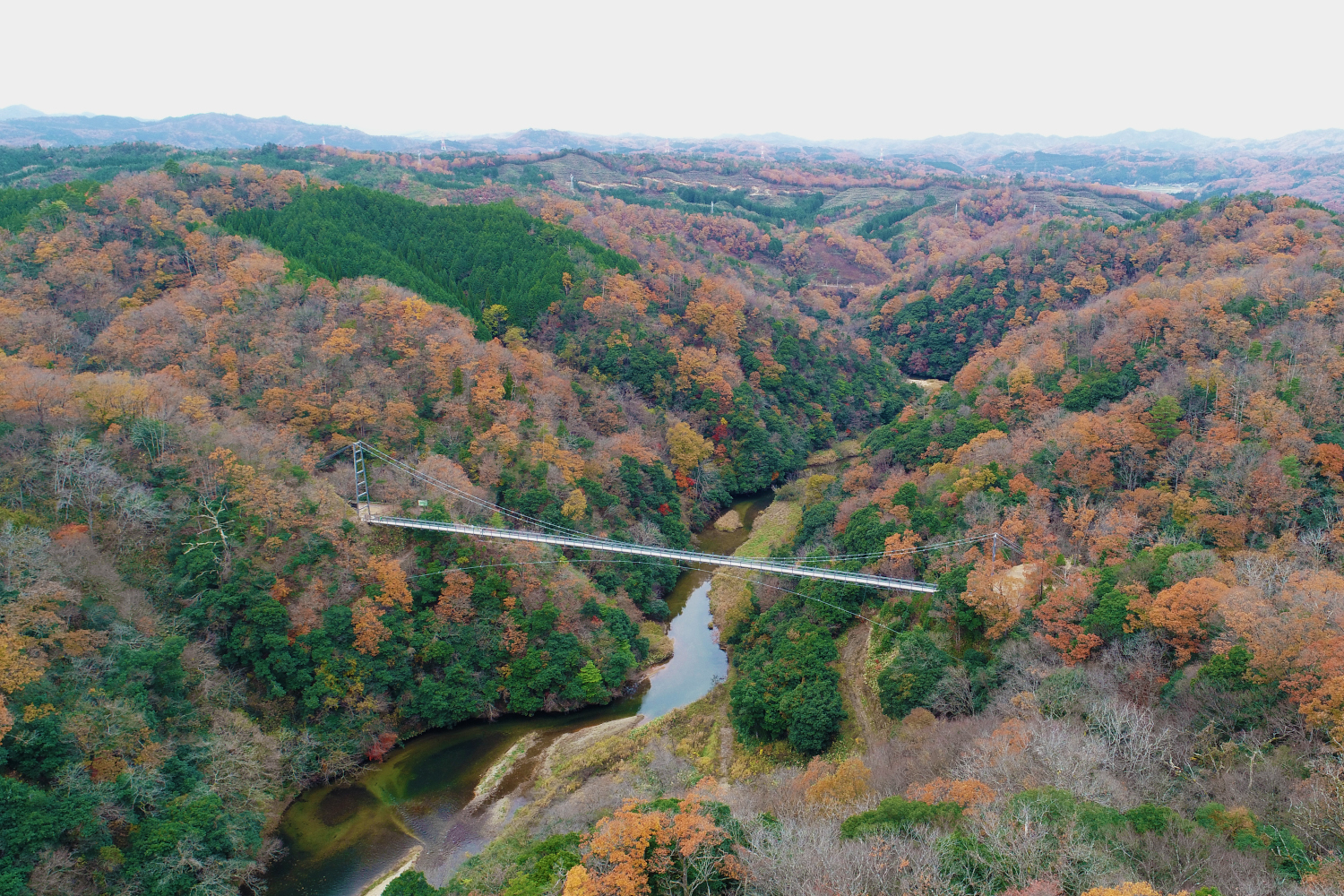 鬼の舌震はなぜ不気味な名なのか？巨岩峡谷の伝説と歩き方【2026】