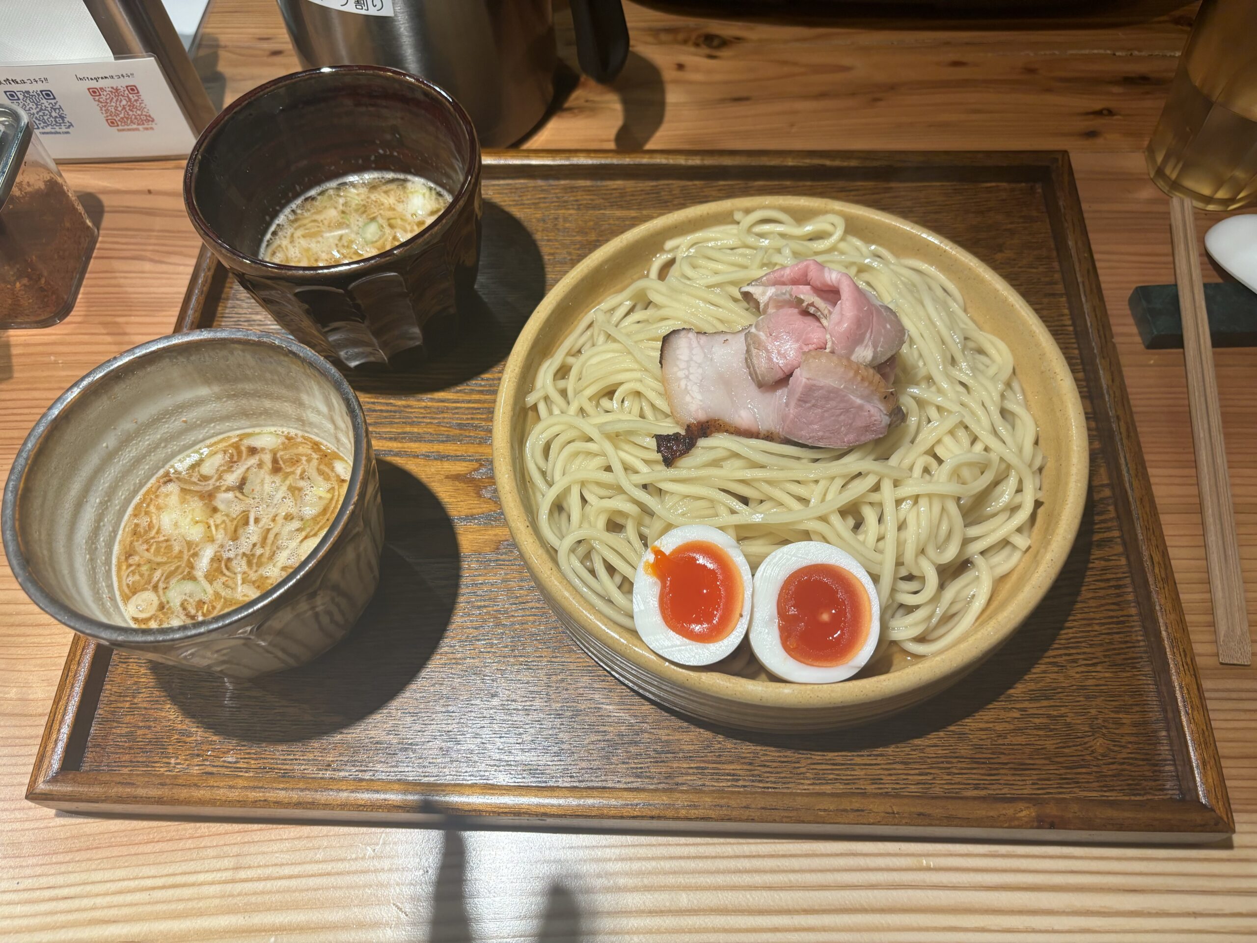 行列必至の話題店が示す「つけ麺最高峰」の現在地：2026年、なぜ「あいだ や」に人は惹きつけられ続けるのか