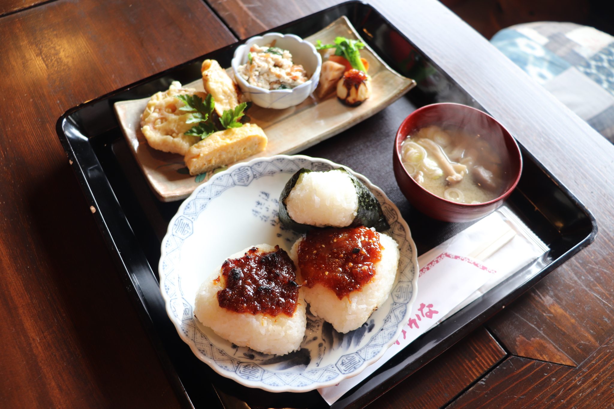 おむすびカフェわかな徹底解剖！絶品ランチと人気具材の真価