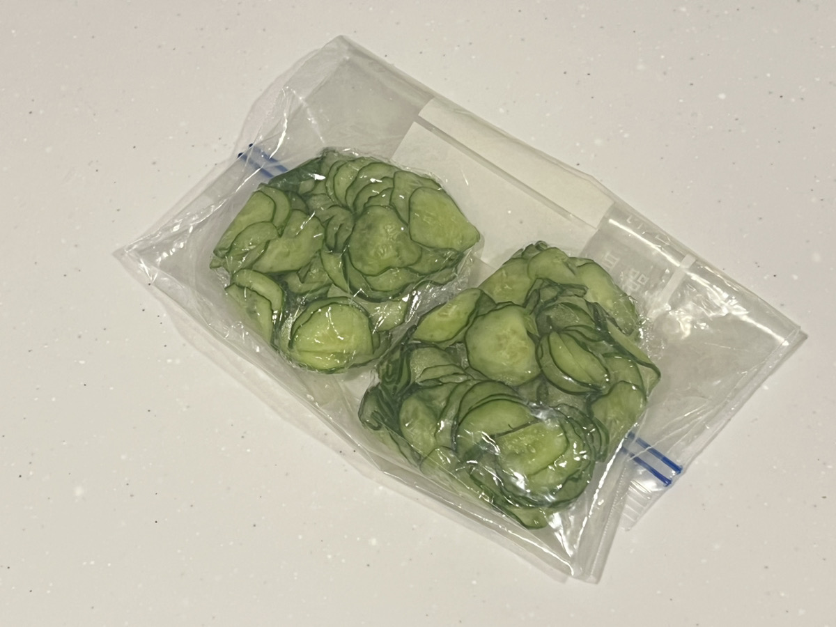 きゅうり冷凍保存の新常識！ぶよぶよを防ぐ水抜き術と絶品活用法