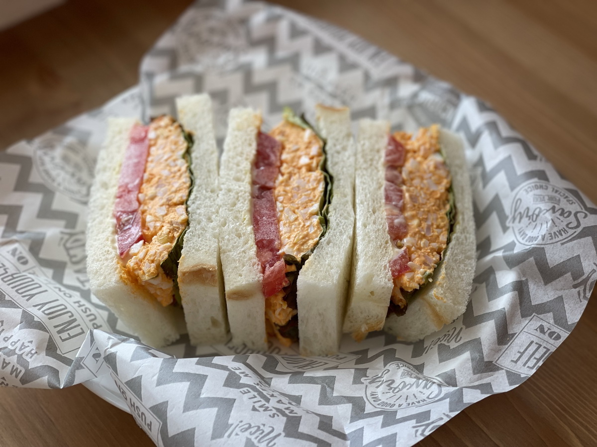 ホットクロス北堀江店を徹底解剖！名物カレーパンの真価と攻略法