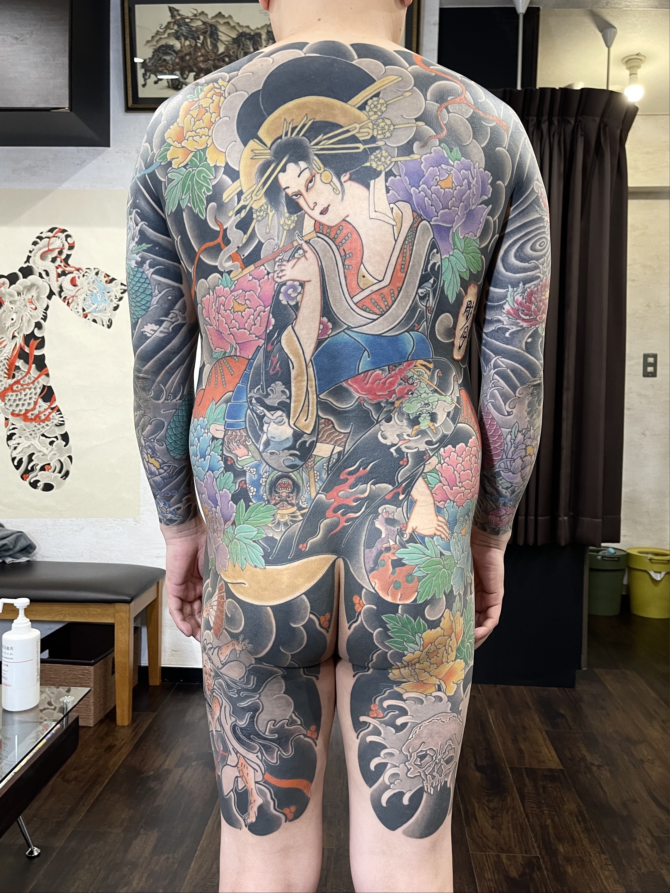 背中に宿る魂の芸術！和彫り背中デザインの意味と名工を選ぶ極意