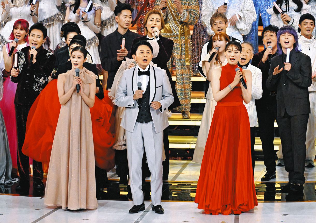 綾瀬はるか紅白衣装の歴代ブランドと値段！美しすぎるドレスの真相