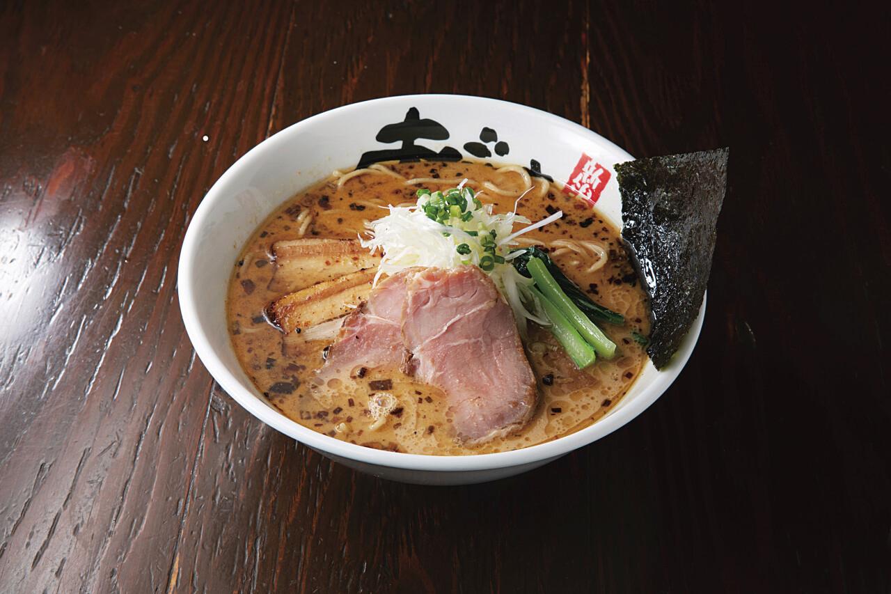 新潟・上越の至宝「麺屋あごすけ」が拓くラーメン最前線 2026年、あご出汁の極みが紡ぐ圧倒的行列と職人魂の現在地