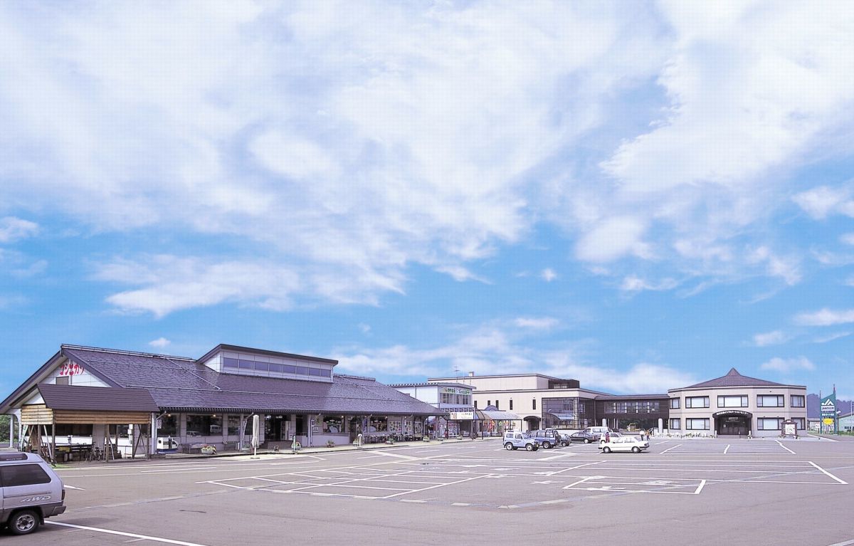 道の駅ゆのたに深雪の里の魅力解剖！絶品米と車中泊のリアル検証