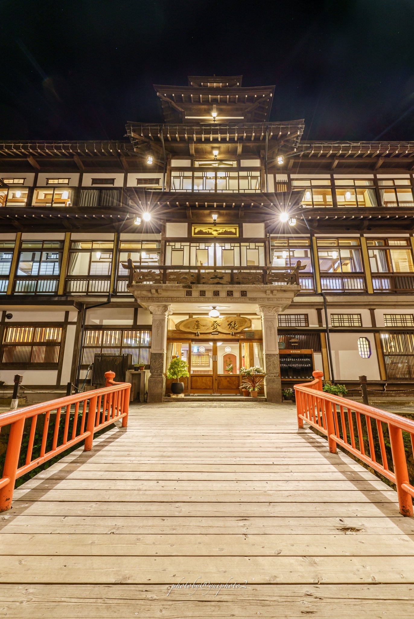 千と千尋の神隠しと銀山温泉の真相｜能登屋旅館モデル説を徹底検証