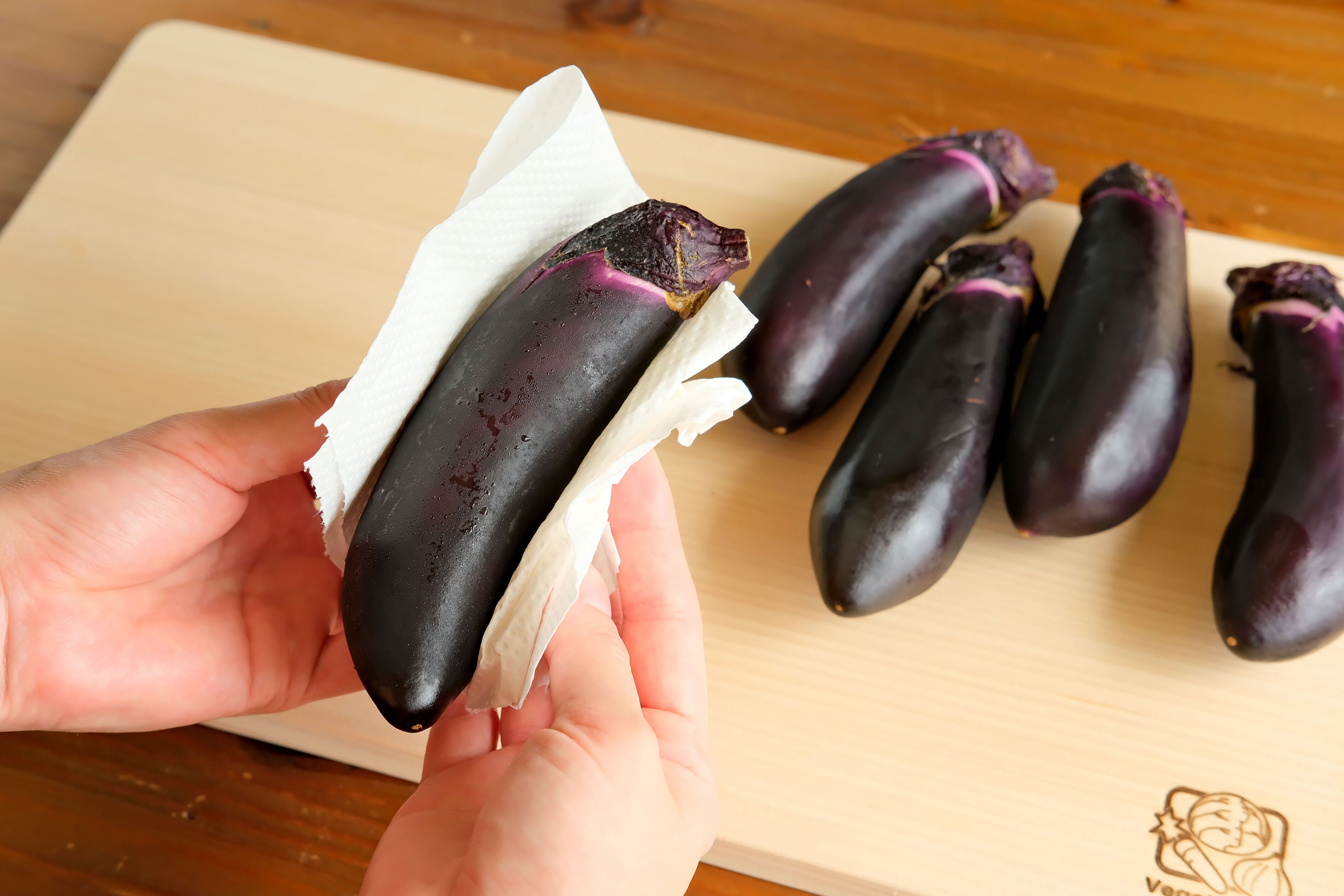 茄子がシワシワになる悲劇を防ぐ！プロが教える保存期間1ヶ月の裏技