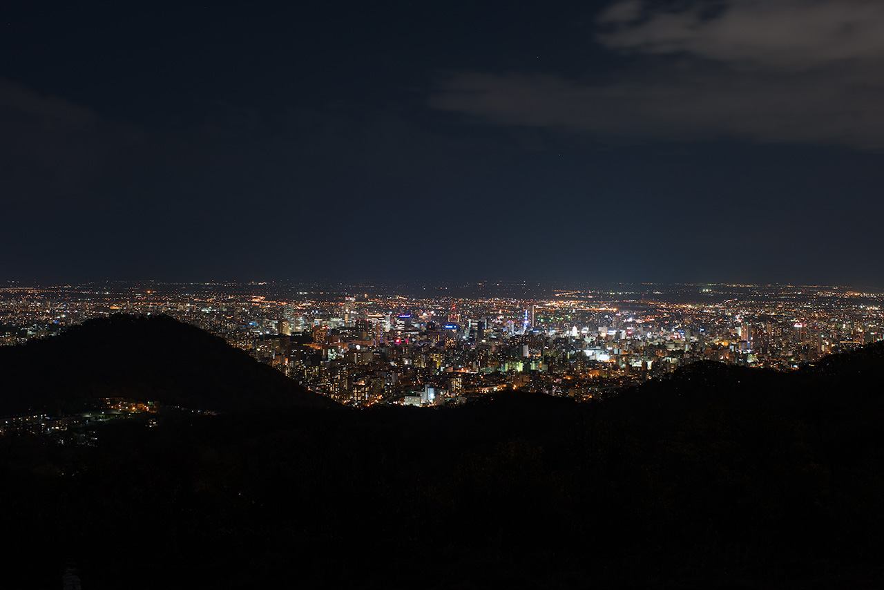 幌見峠の絶景ラベンダーと夜景！2026年最新の料金と混雑回避術