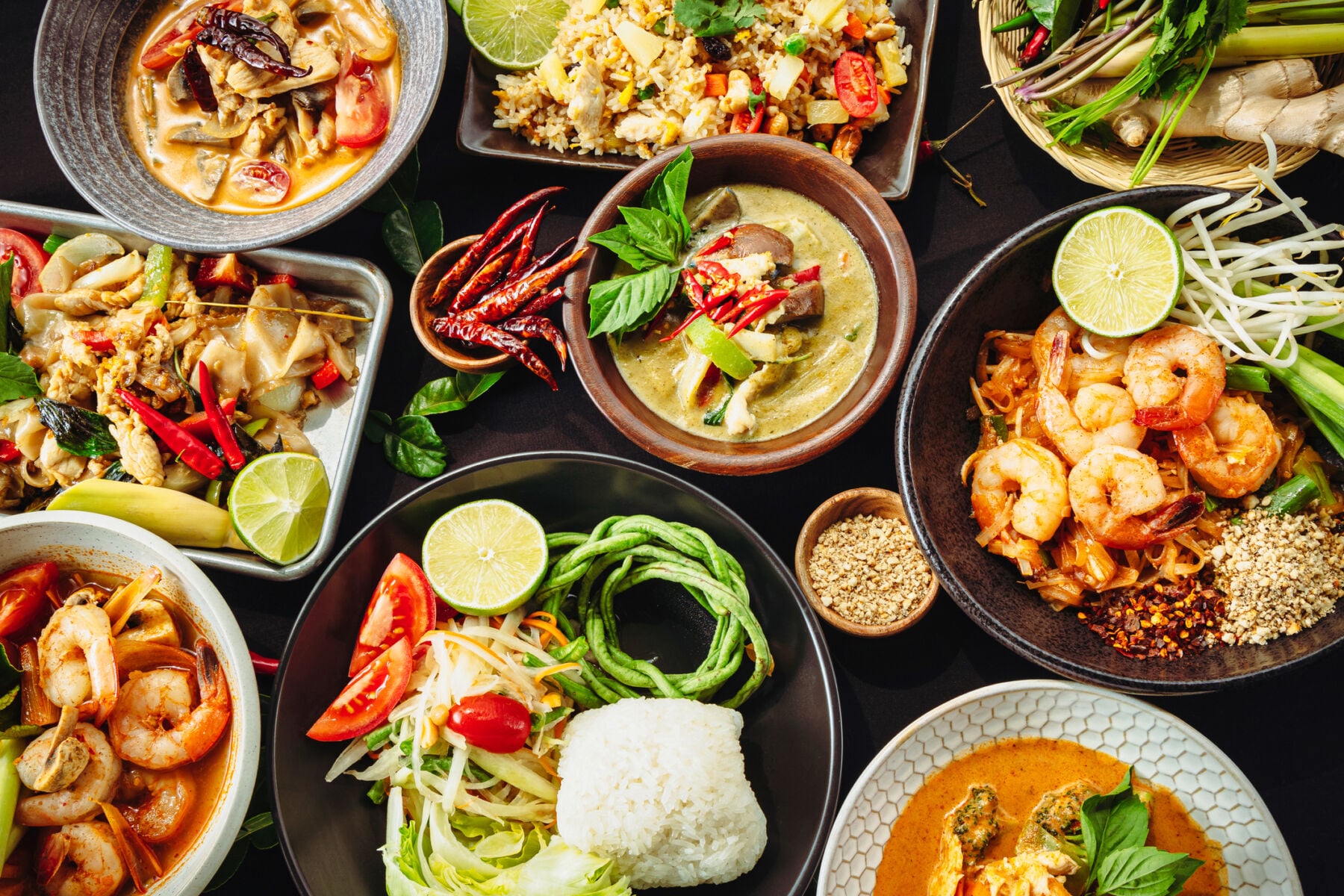2026年、日本の食卓を飲み込む「タイ料理」第3波の正体——現地シェフの来日ラッシュと未知なる地方料理の熱狂