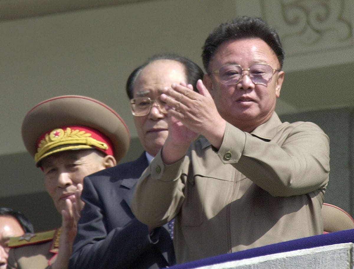 北朝鮮「喜び組」の真実と現在｜選抜基準から金正恩政権下の実態まで