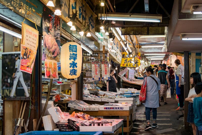 小樽の奇跡「三角市場」が2026年に魅せる新たな熱気！昭和レトロな急坂に全国の食通が集う理由とは