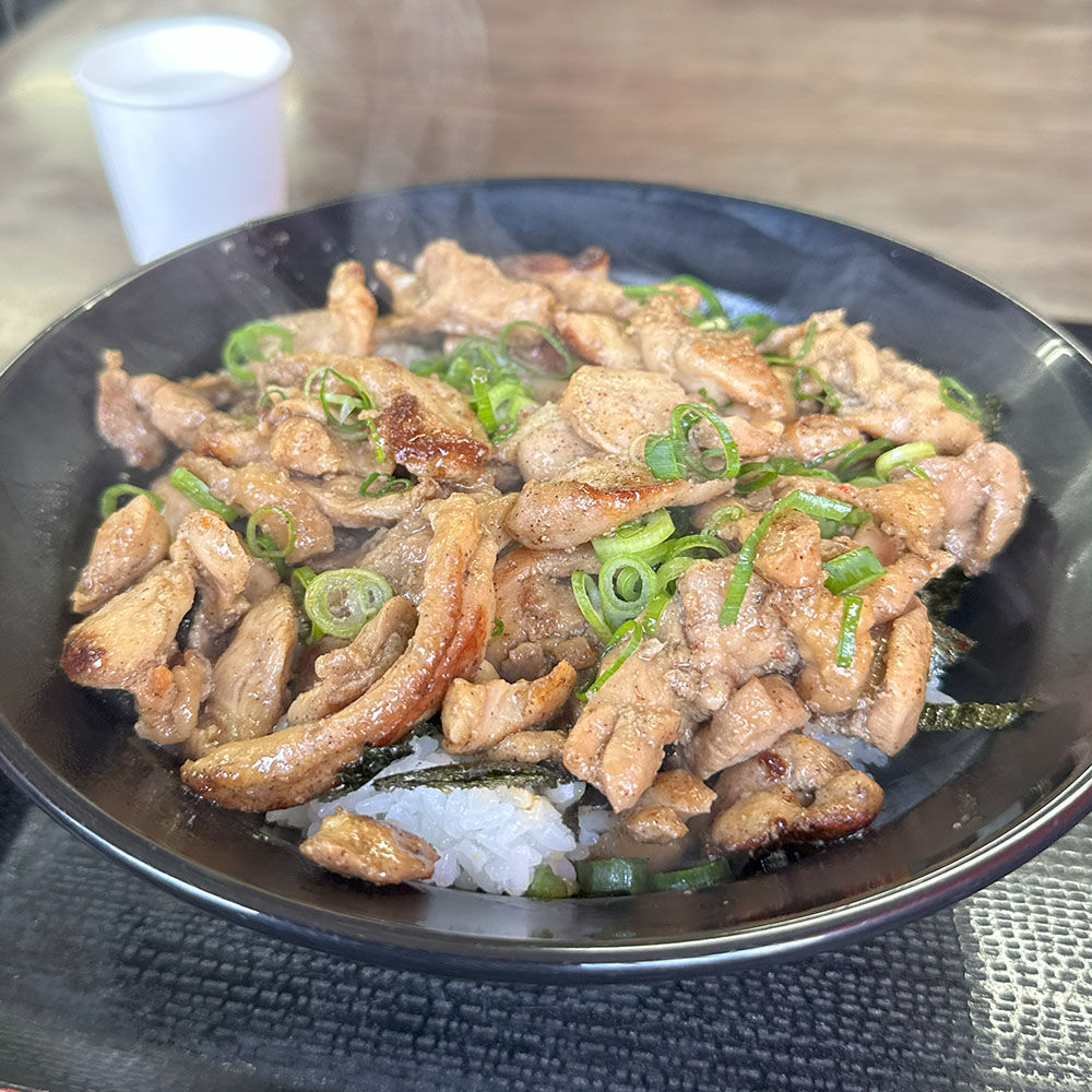 鶏肉専門店かしわの武内を徹底解剖！名物タタキと唐揚げの評判・実力