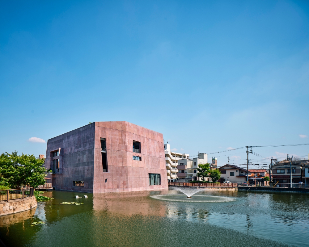 水上建築の松原市民図書館読書の森｜自習室・駐車場・予約の全解説