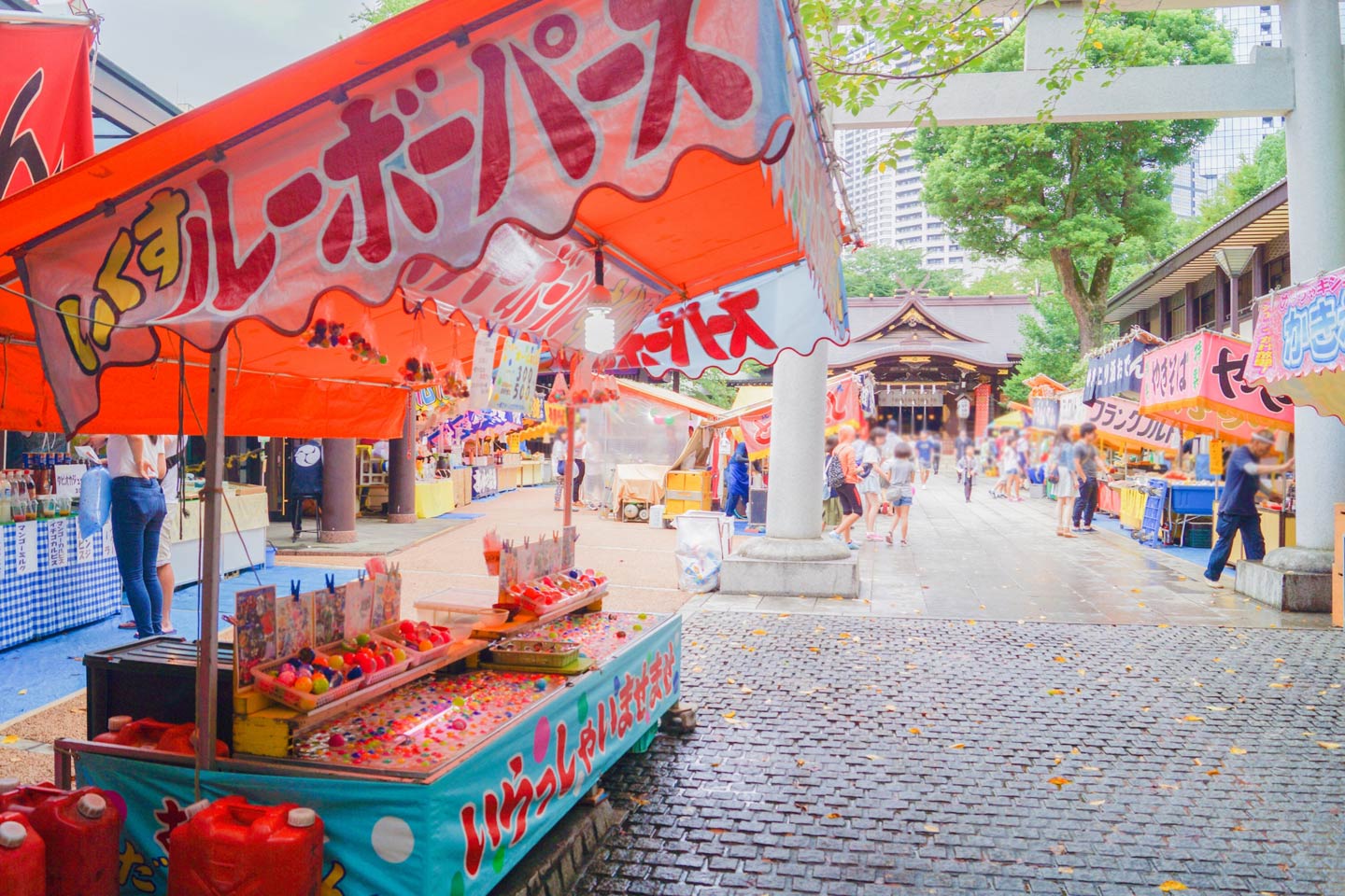 夏祭りの屋台完全攻略2026｜最新トレンド・値段相場と混雑回避術