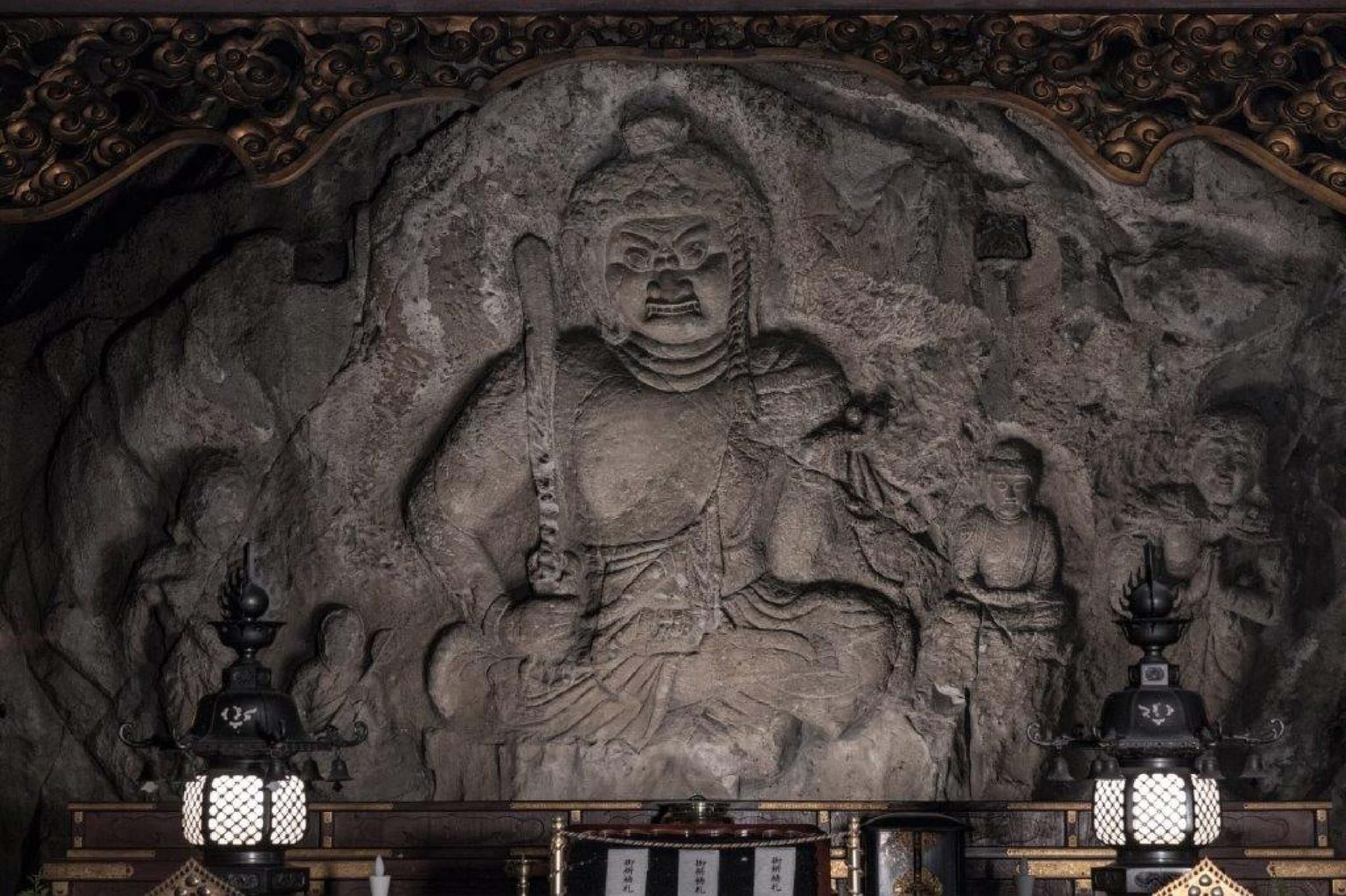 富山の大岩山日石寺を徹底解剖！不動明王磨崖仏と滝修行・名物そうめんの魅力
