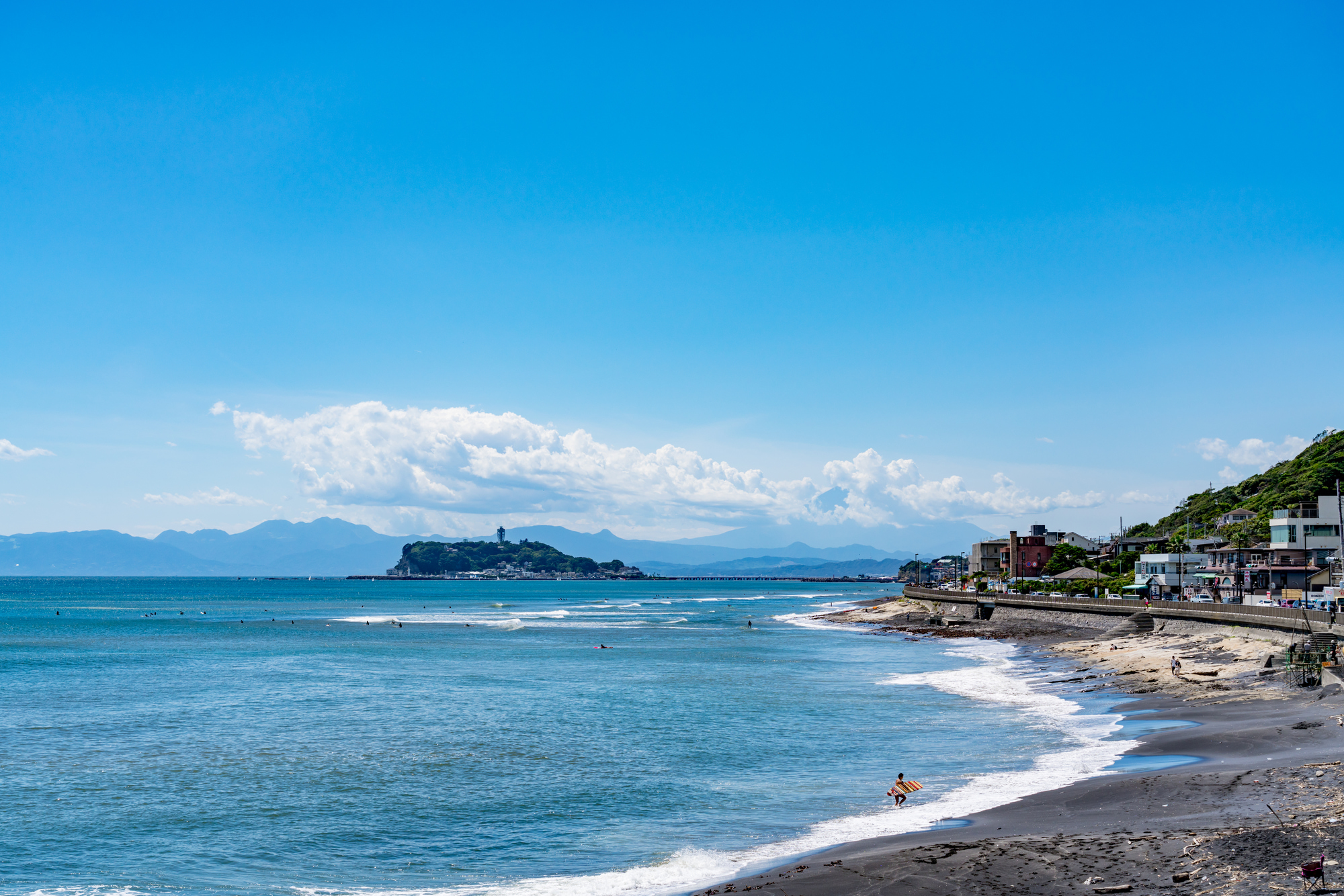 湘南の海はどこからどこまで？2026年最新の穴場と水質・混雑事情