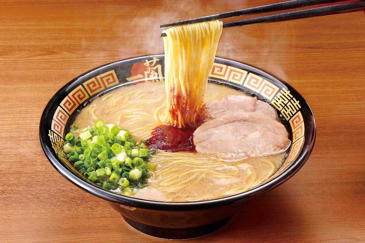 一蘭新橋店の混雑穴場と深夜攻略！待ち時間と評判の真相2026