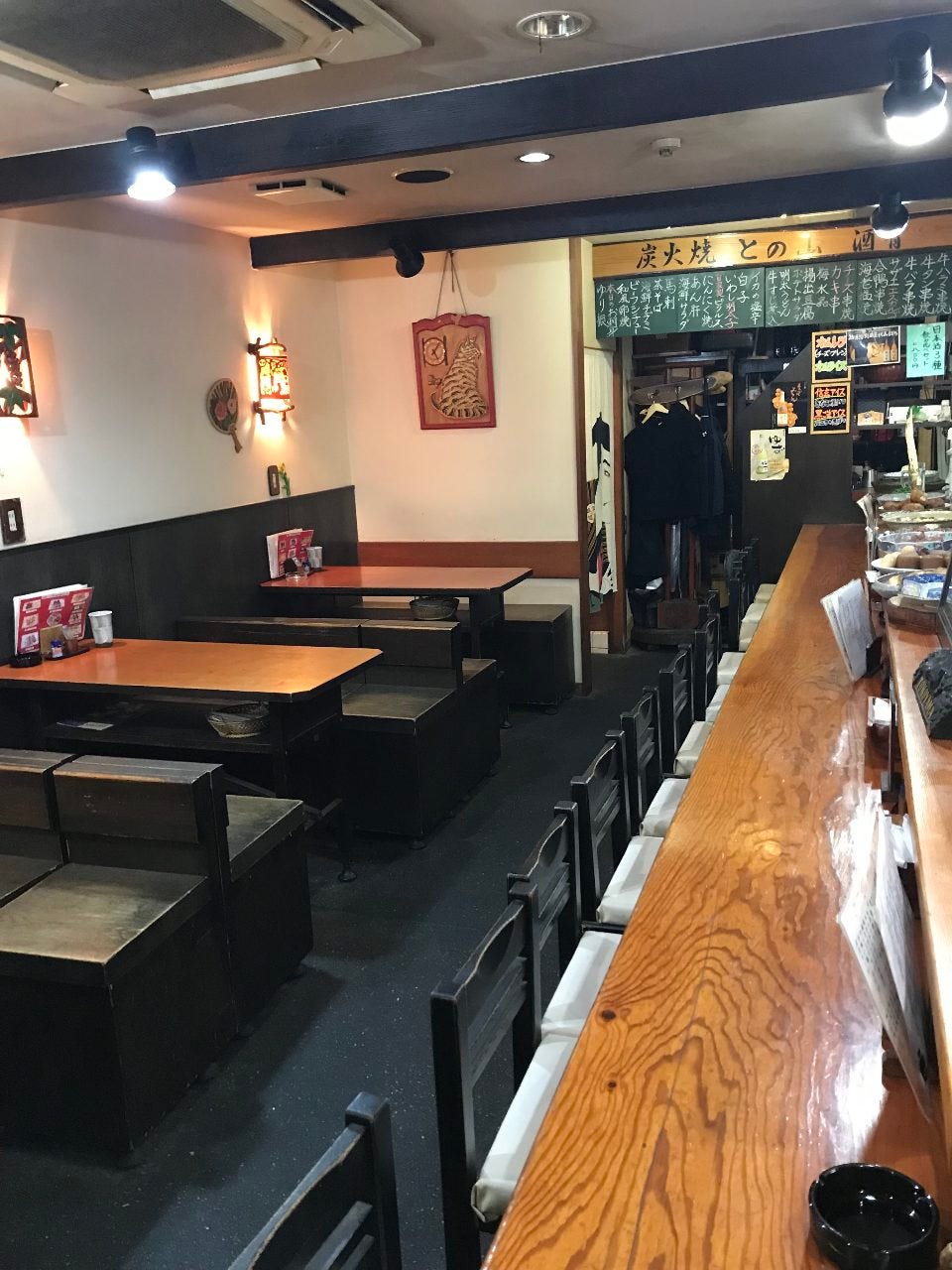 矢場とん東京完全攻略！店舗ごとの混雑状況と限定メニューの真相