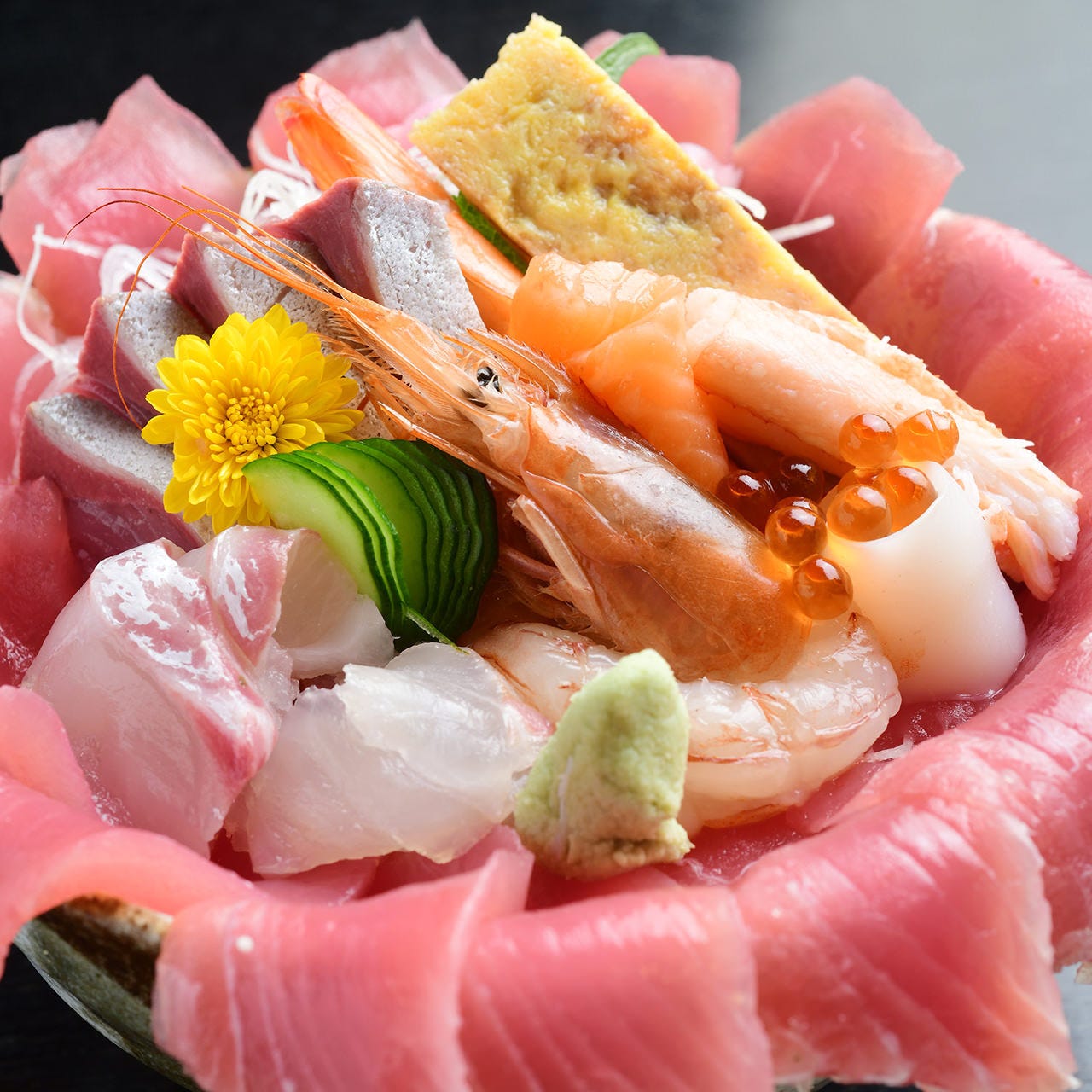 福岡名物「とり安食堂」デカ盛りの真相！唐揚げ定食の評判と実食検証