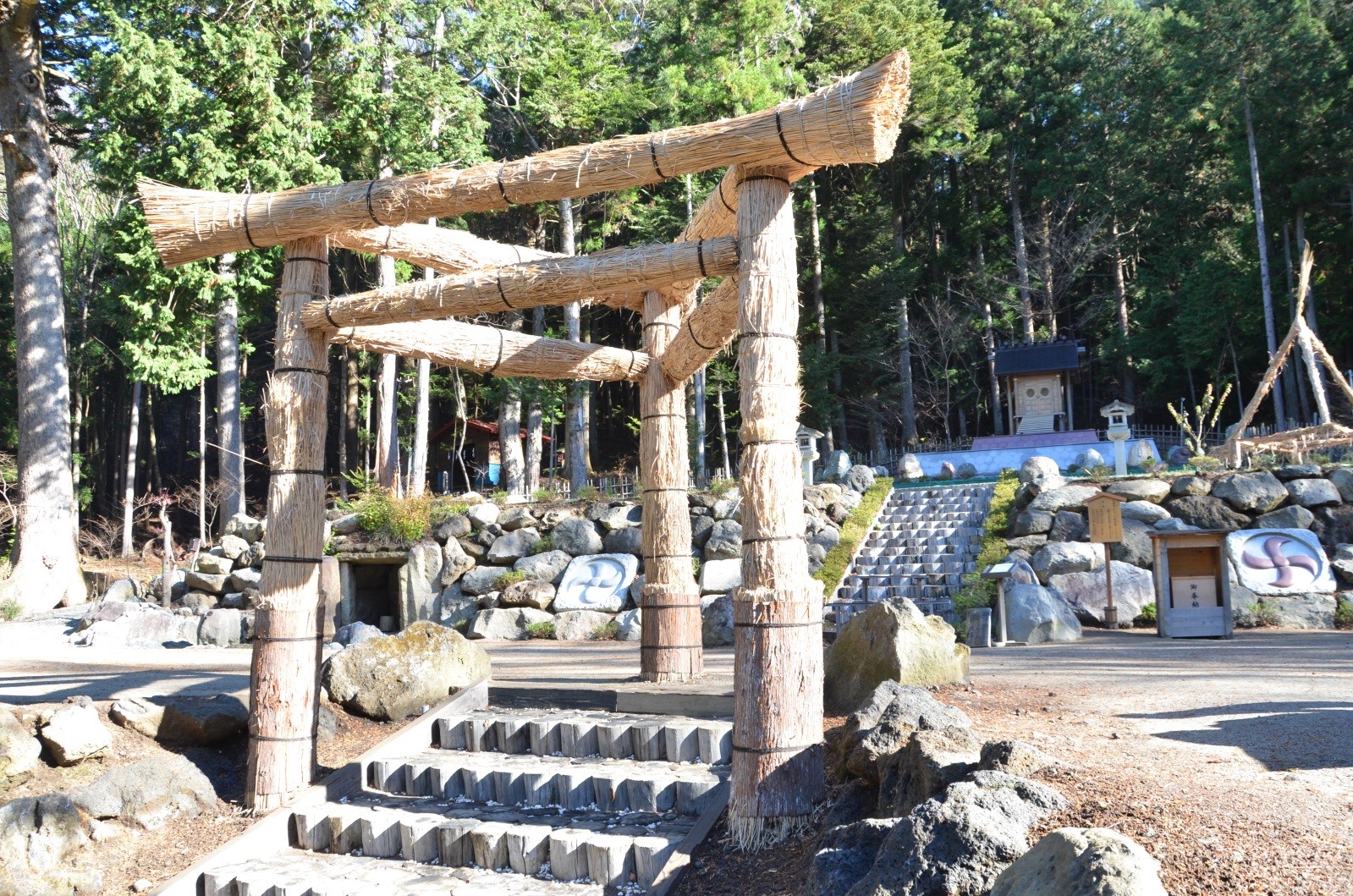 不二阿祖山太神宮が怪しいと噂される理由！宮下文書と著名人脈の真相