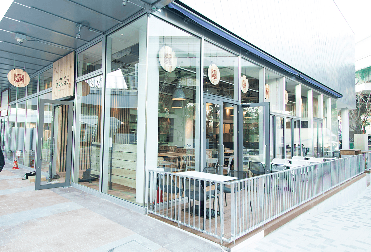 御菓子御殿恩納店が愛される理由とは？絶景カフェと体験の魅力を徹底取材