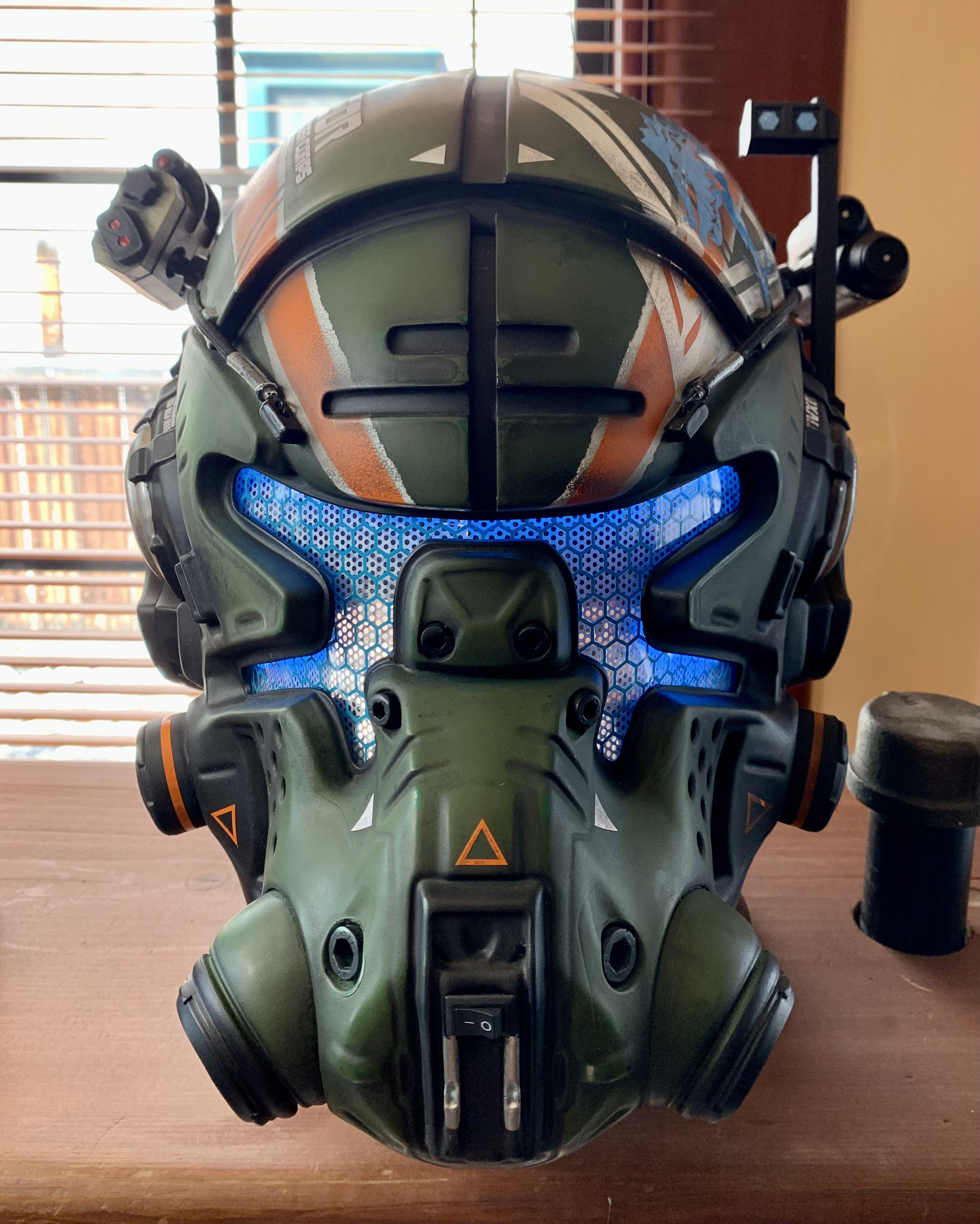 タイタンフォール2ヘルメット全46箇所を徹底攻略！実物大レプリカの相場は？